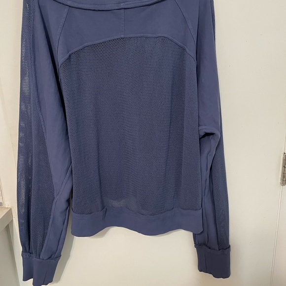 Daily Practice by Anthropologie Navy Marine oversized mesh back yoga Shirt Lg - Picture 13 of 16